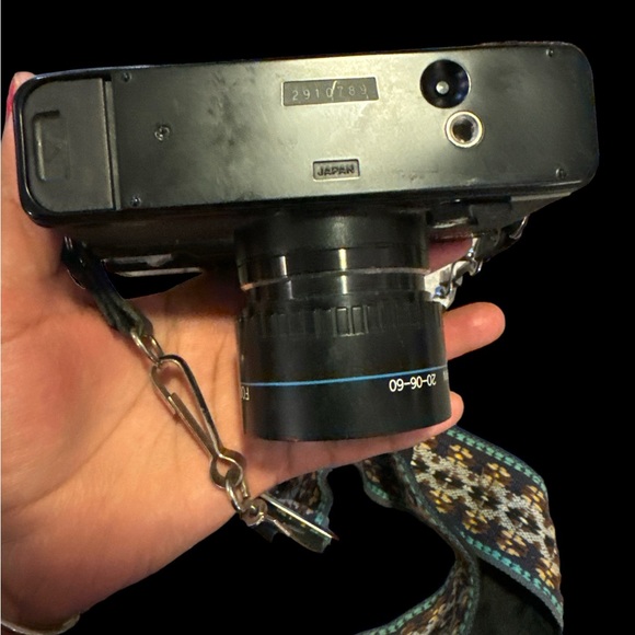 Minolta Hi-Matic AF2 Compact 35mm Film Camera,Minolta 38mm Lens,Neck Strap - Picture 10 of 13